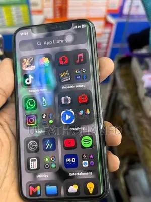 Apple iPhone XS (Used)