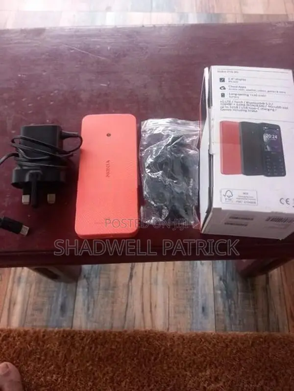 Nokia 215 Button Phone (Used)