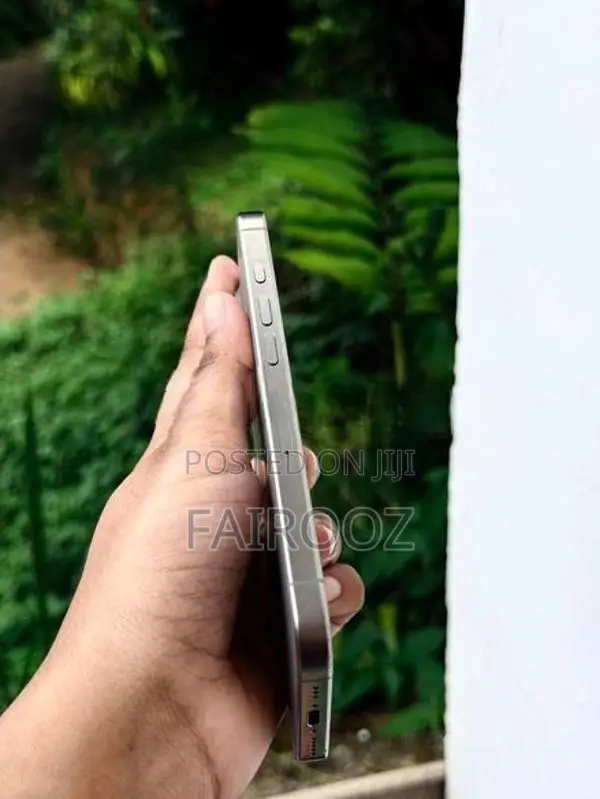 Apple iPhone 16 Pro (Used)
