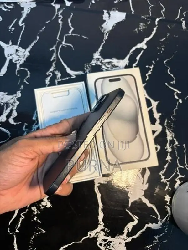 Apple iPhone 15 (Used)