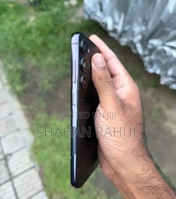 Samsung Galaxy S23 (Used)