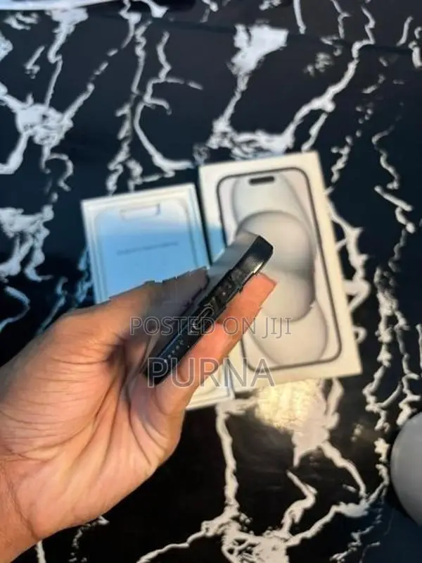 Apple iPhone 15 (Used)