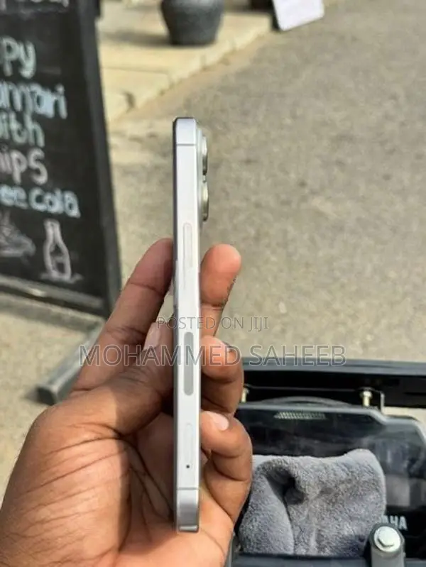Apple iPhone 15 Pro Max (Used)