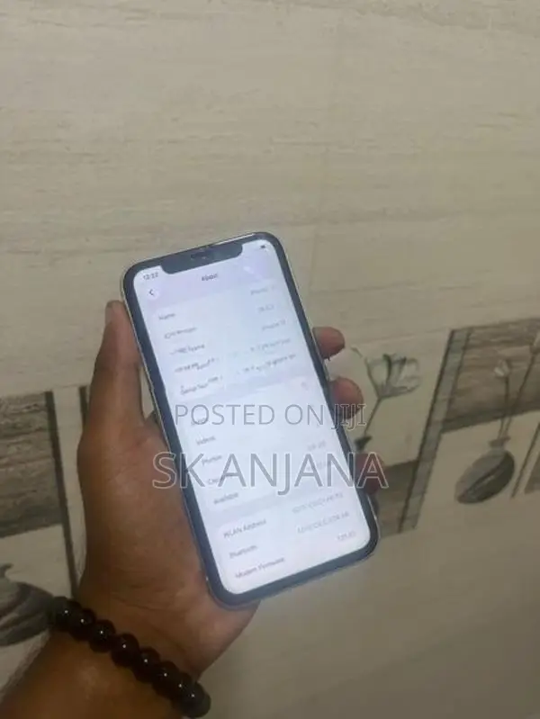 Apple iPhone 11 (Used)