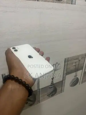 Apple iPhone 11 (Used)