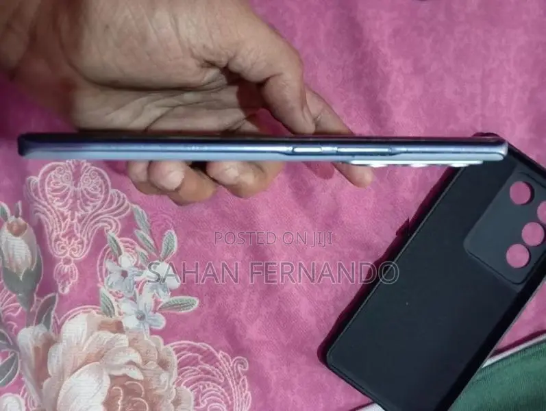 Vivo V27 Used (Used)
