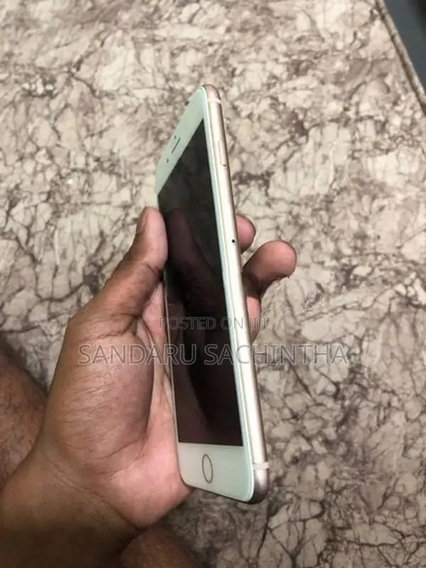 Apple iPhone 8 Plus (Used)