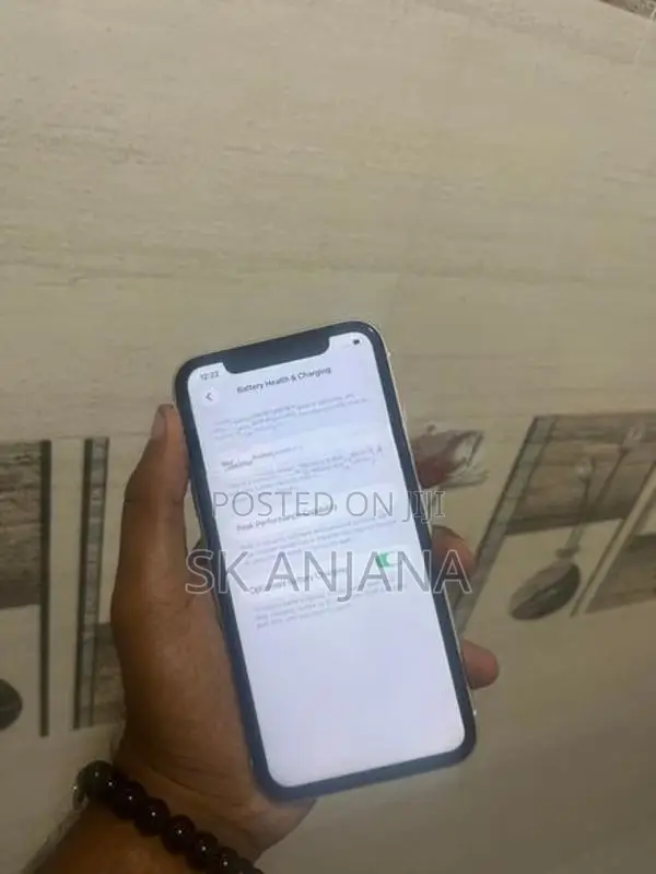 Apple iPhone 11 (Used)