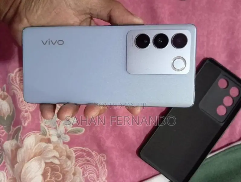 Vivo V27 Used (Used)