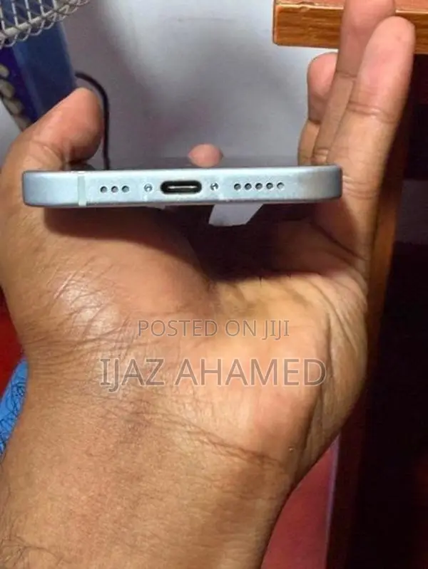 Apple iPhone 15 128gb (Used)