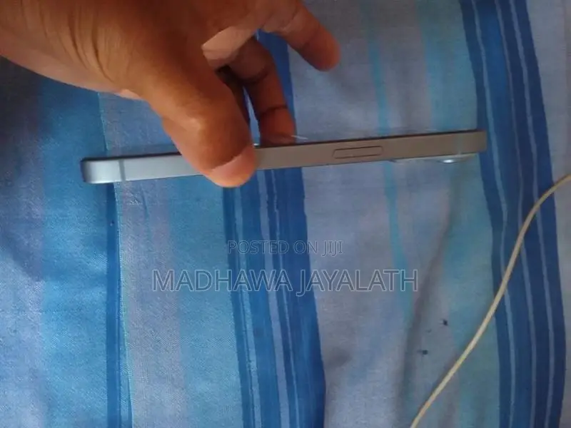 Apple iPhone 14 (Used)