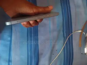 Apple iPhone 14 (Used)