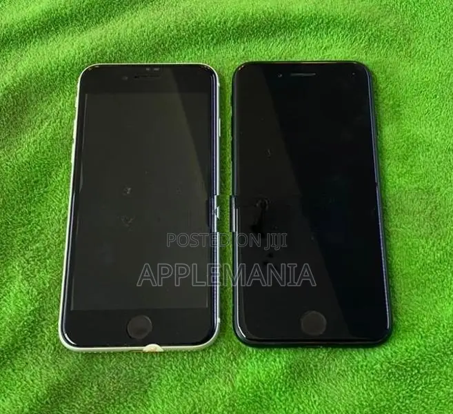 Apple iPhone SE 2 128GB (Used)