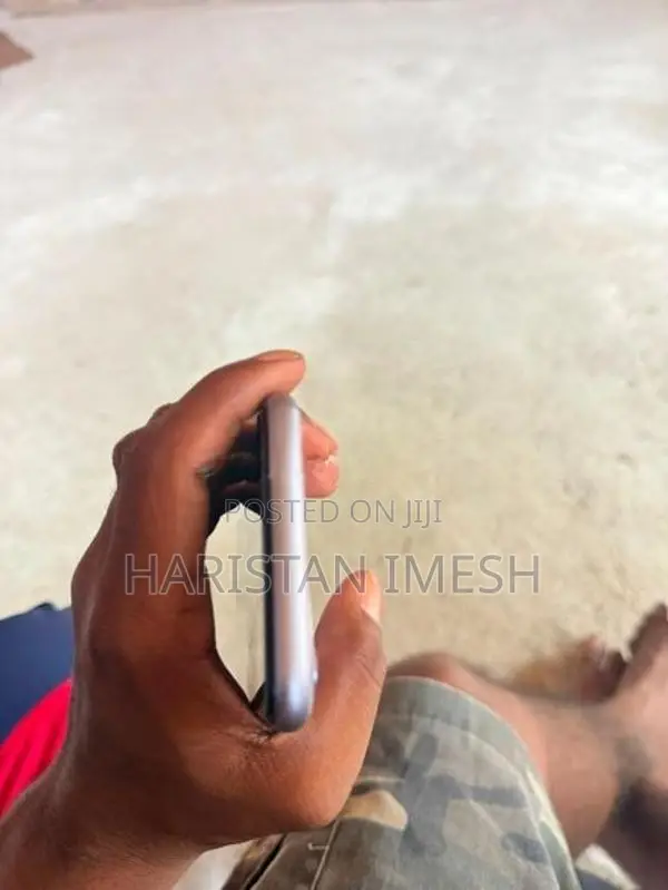 Apple iPhone 11 128GB (Used)