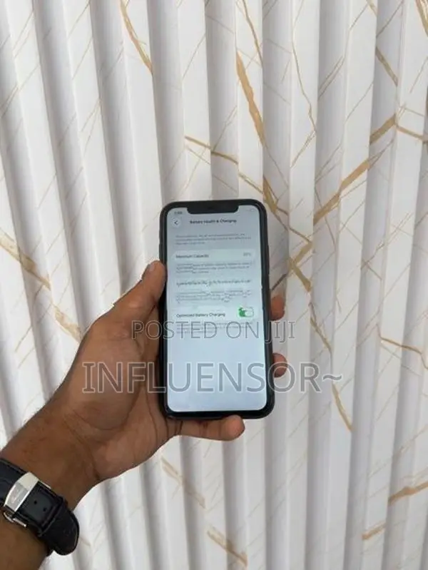 Apple iPhone 11 128GB (Used)