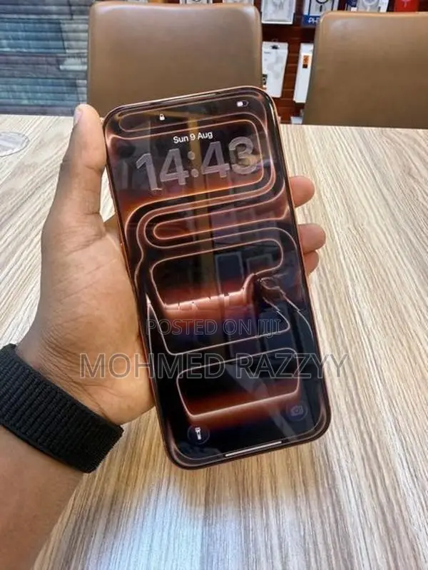 Apple iPhone 17 Pro Max 256gb (Used)