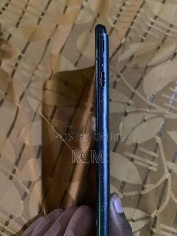 Samsung Galaxy J7 Prime (Used)
