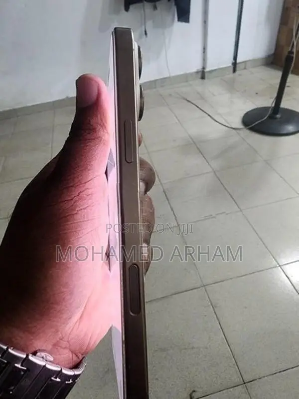 Apple iPhone 16 Pro Max 512GB (Used)