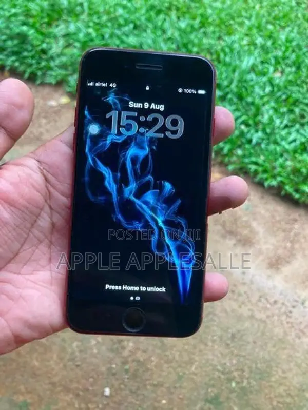 Apple iPhone SE 2 (Used)