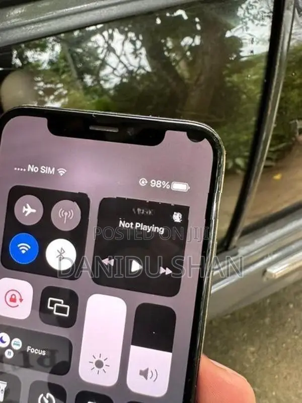 Apple iPhone X 64GB (Used)