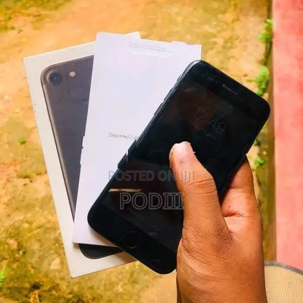 Apple iPhone 7 (Used)