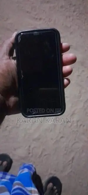 Apple iPhone X (Used)
