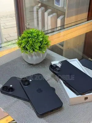 Apple iPhone 16 128GB (Used)