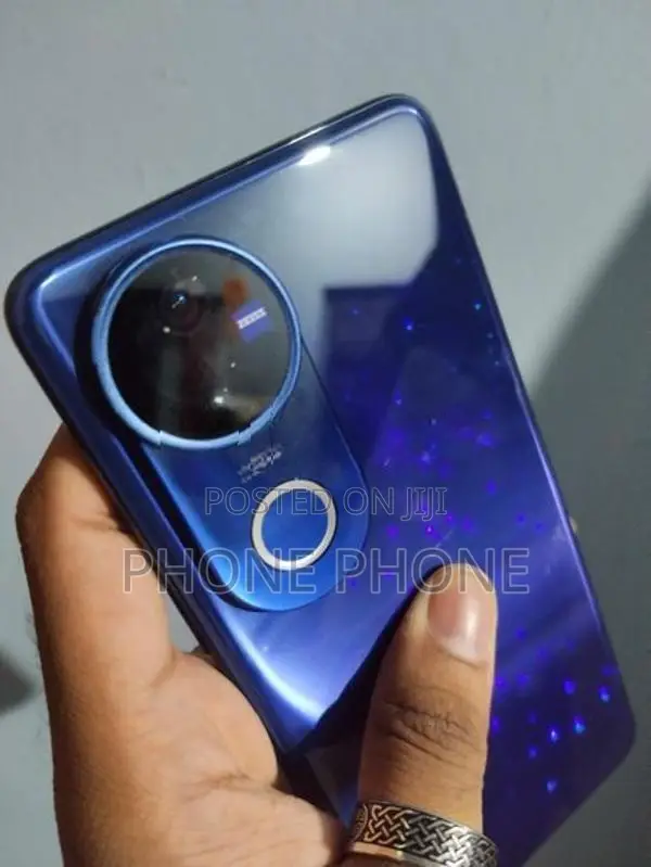 Vivo V50 (Used)