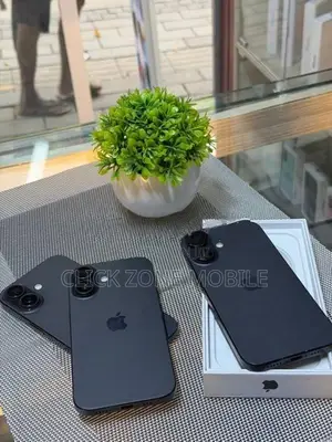 Apple iPhone 16 128GB (Used)