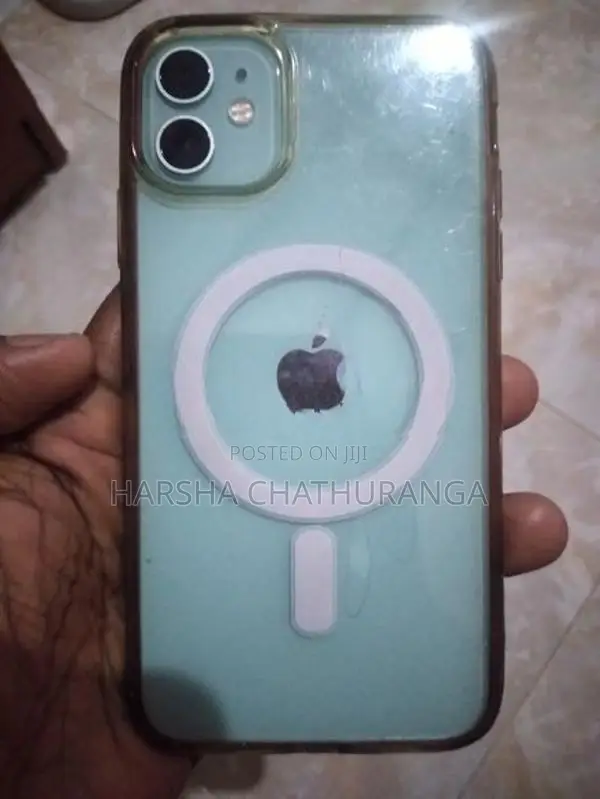 Apple iPhone 11 (Used)