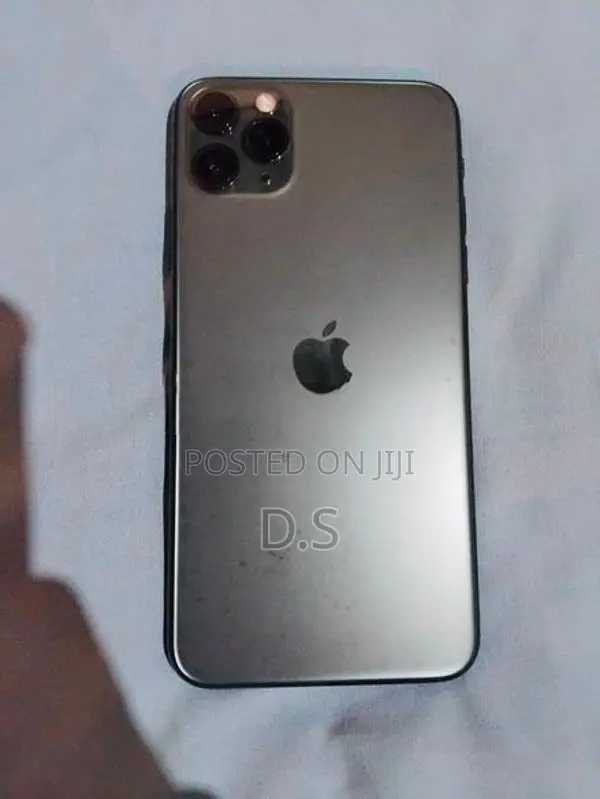 Apple iPhone 11 Pro Max (Used)