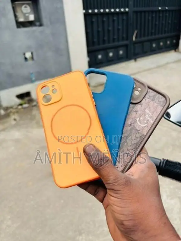 Apple iPhone 12 (Used)
