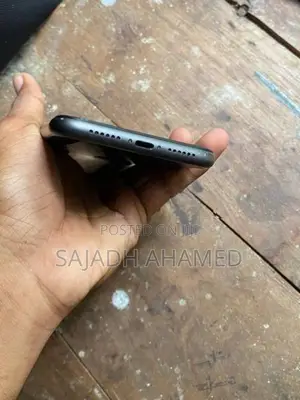 Apple iPhone 11 (Used)