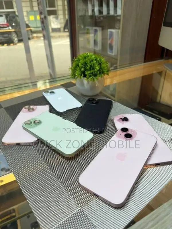 Apple iPhone 15 128GB (Used)
