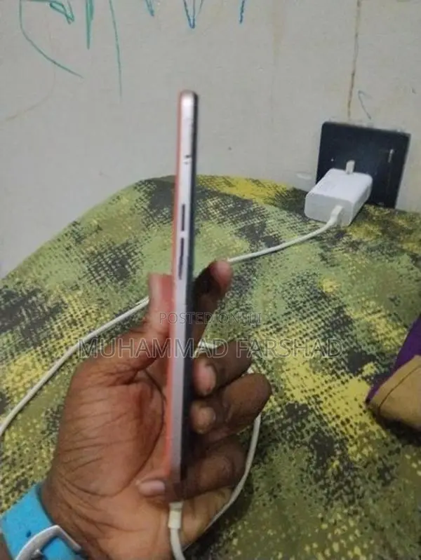 Oppo F17 (Used)