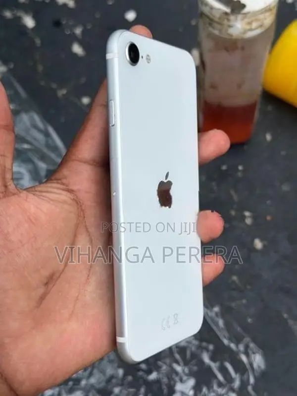 Apple iPhone SE 2 256GB (Used)