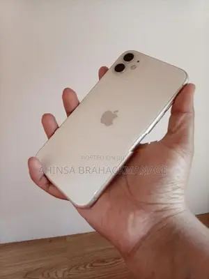 Apple iPhone 11 (Used)