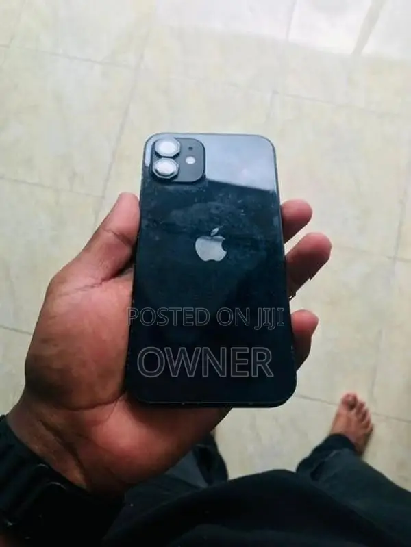 Apple iPhone 12 64gb (Used)