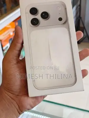 Apple iPhone 17 Pro j/p (Brand New)