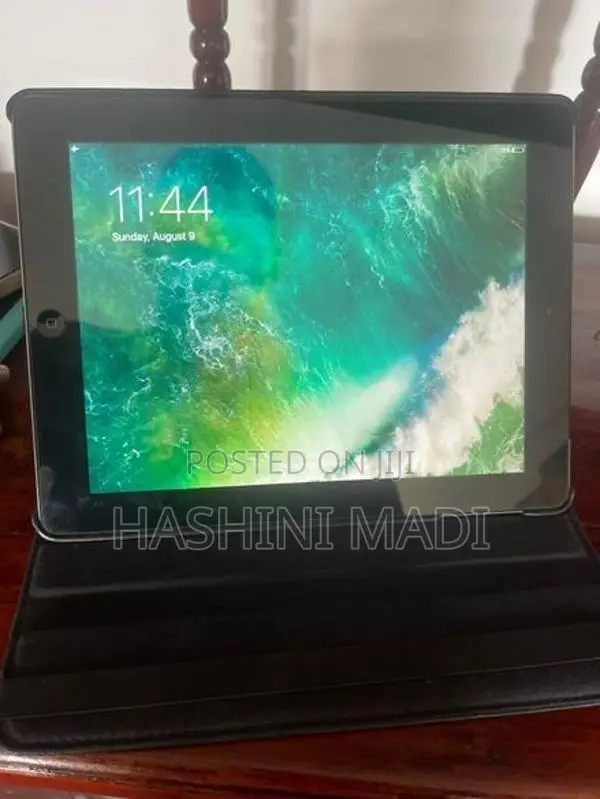 Apple I pad 4th (Used)