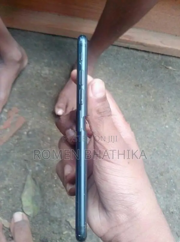 Apple iPhone 7 i phone (Used)