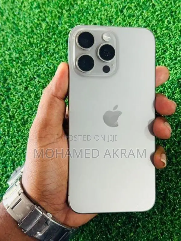Apple iPhone 15 Pro Max (Used)