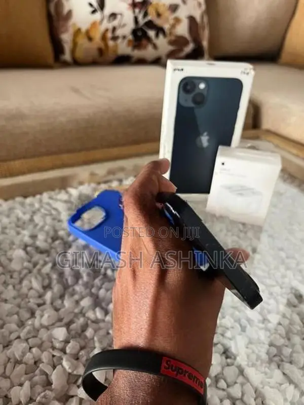 Apple iPhone 13 (Used)