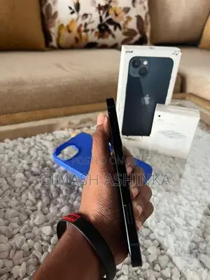 Apple iPhone 13 (Used)