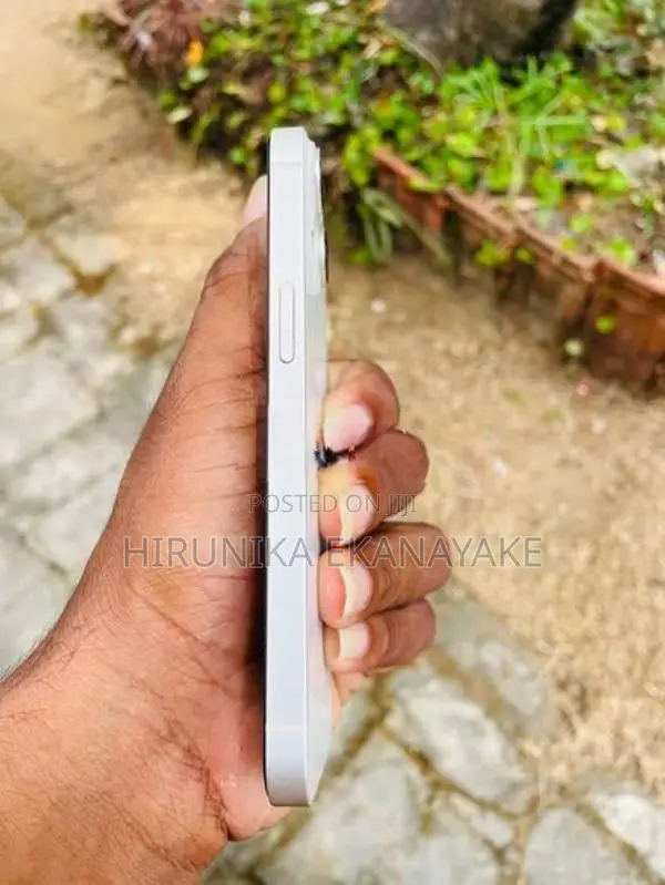 Apple iPhone 14 (Used)