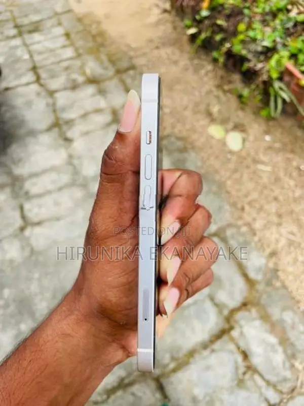 Apple iPhone 14 (Used)