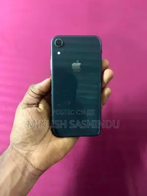 Apple iPhone XR (Used)
