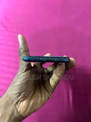 Apple iPhone XR (Used)