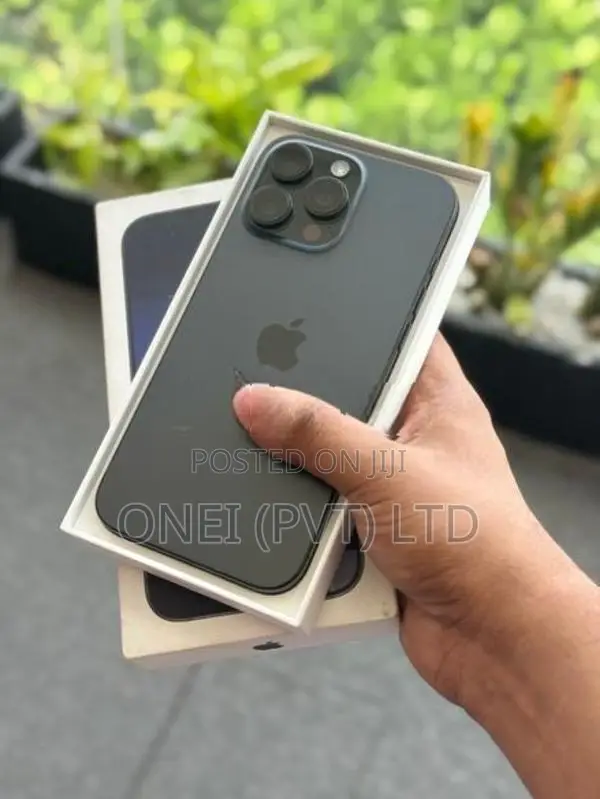 Apple iPhone 16 Pro Max 256GB (Used)