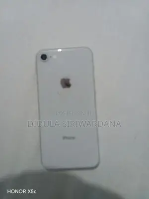 Apple iPhone 8 (Used)